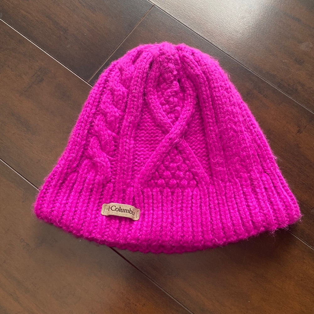 EUC Pink Columbia fleece-lined beanie